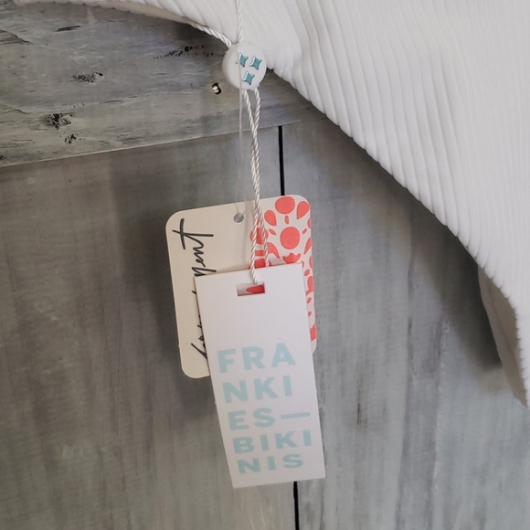 NEW Frankie's Bikinis Austin Ribbed White Bottoms - Picture 8 of 12